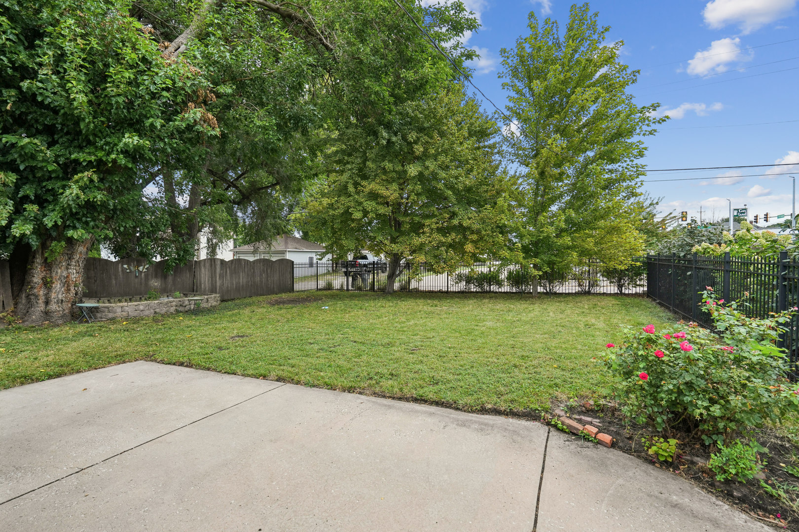 625 23rd Street Property Photo 3