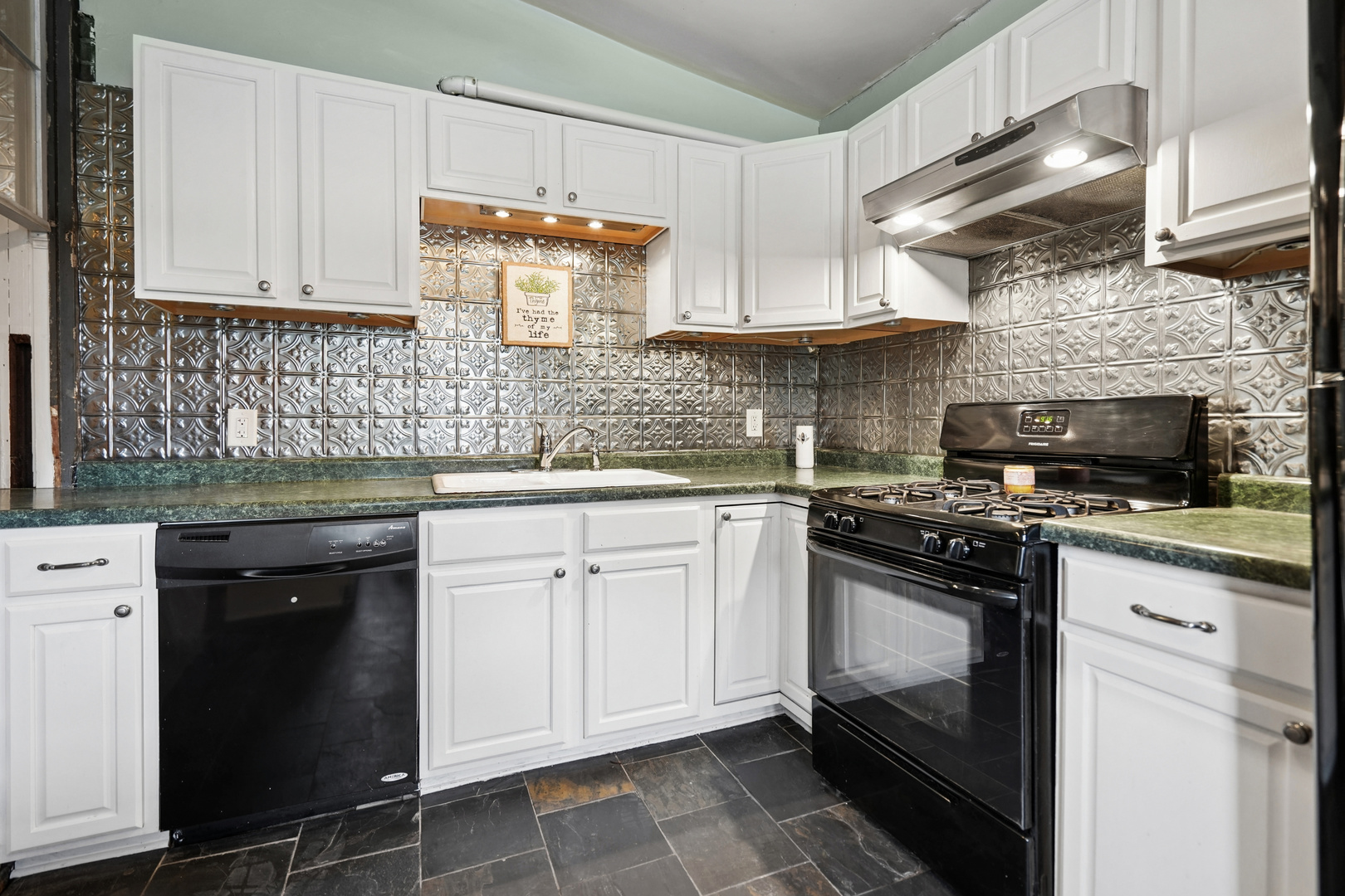 625 23rd Street Property Photo 10