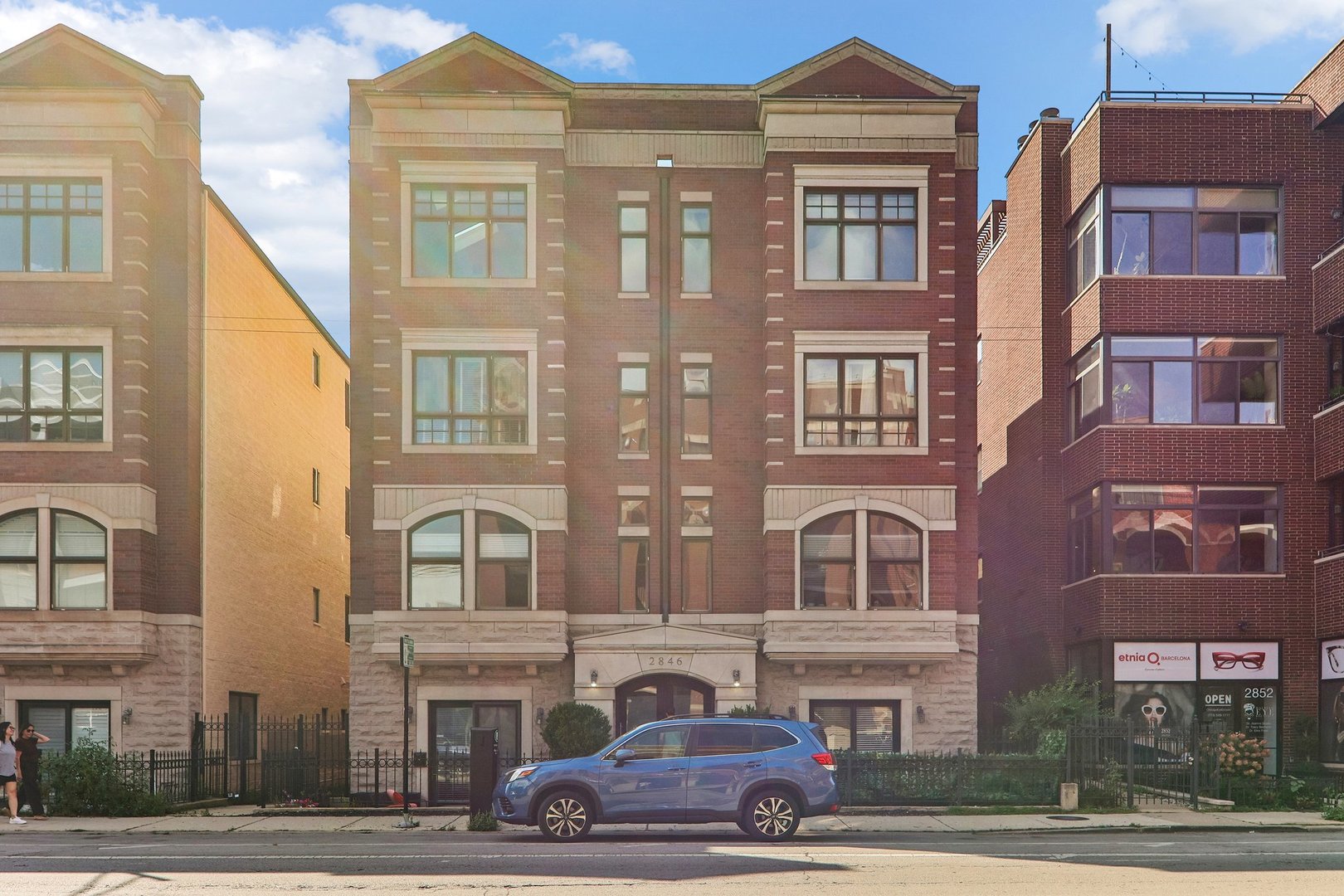 2846 N Halsted Street 4s Property Photo 1