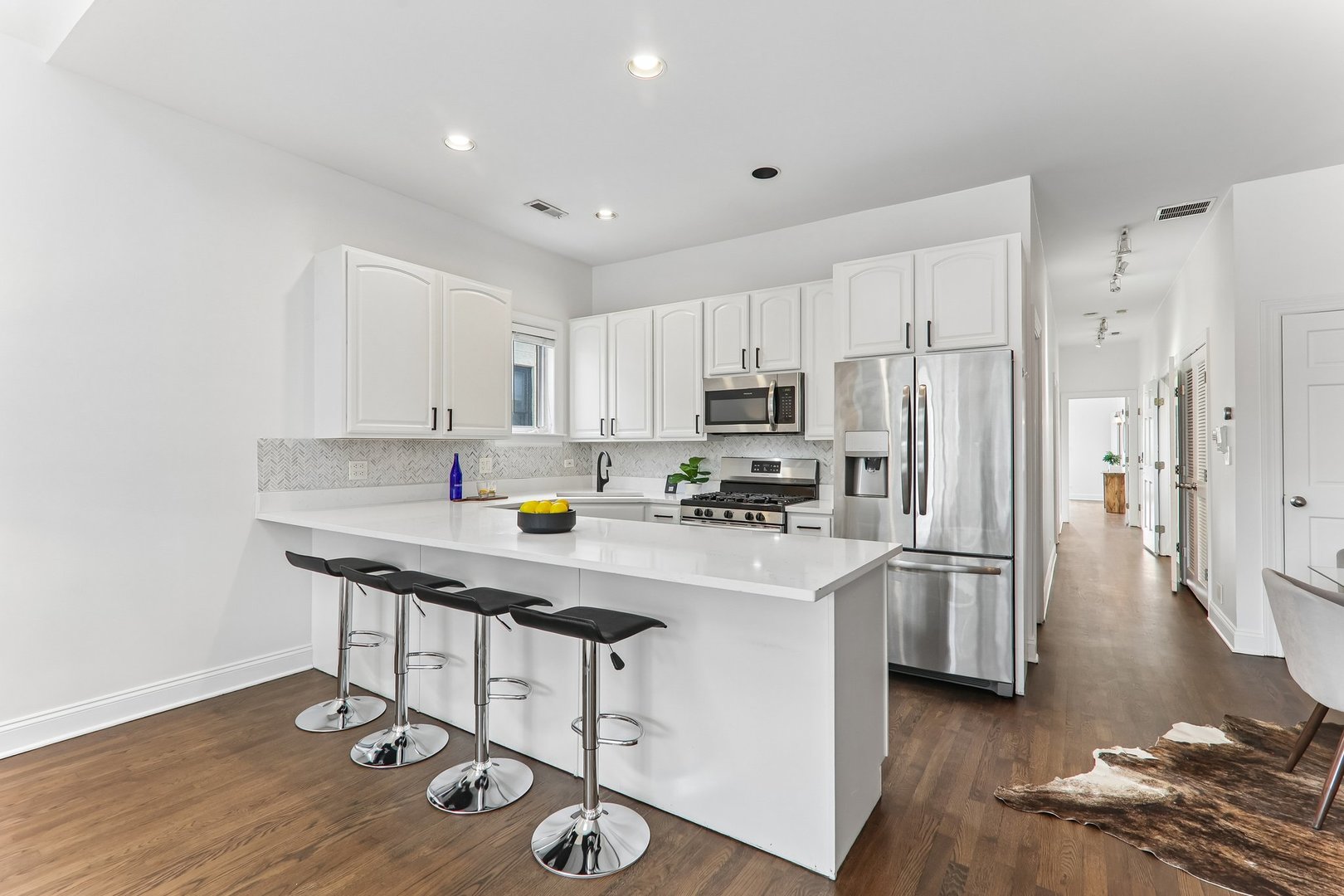 2846 N Halsted Street 4s Property Photo 5