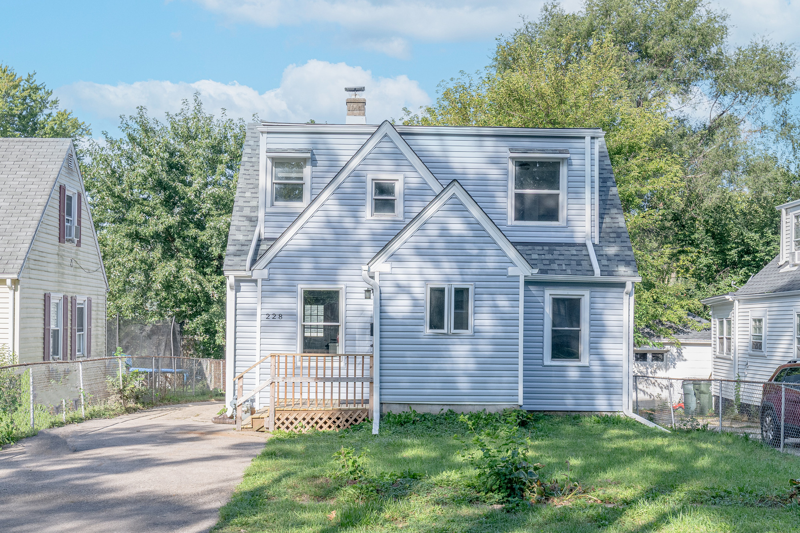 228 Highmoor Drive Property Photo 1