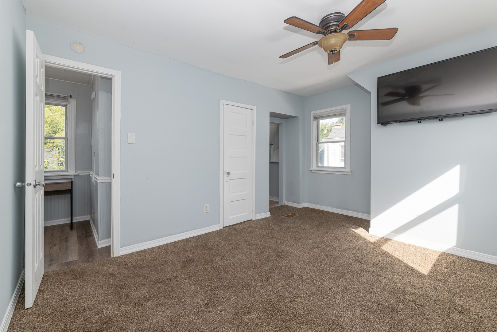 228 Highmoor Drive Property Photo 7
