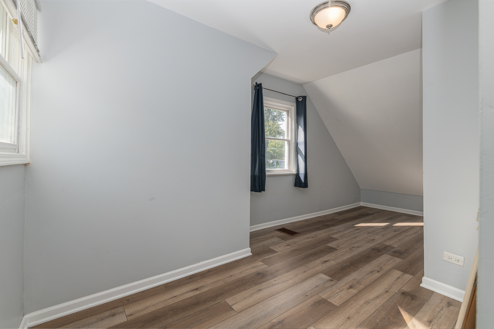 228 Highmoor Drive Property Photo 11