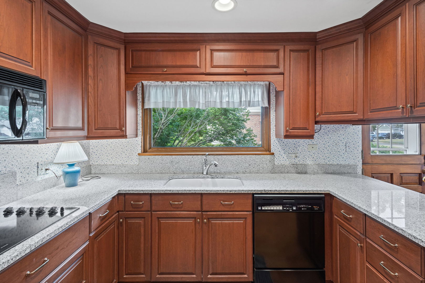 248 E Washington Boulevard Property Photo 15