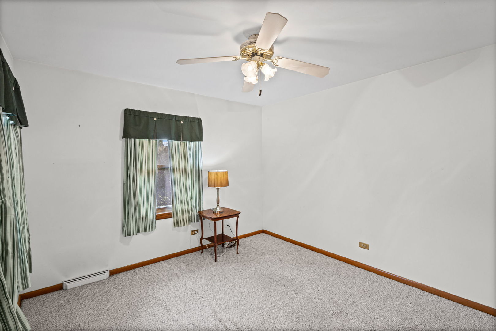 248 E Washington Boulevard Property Photo 22