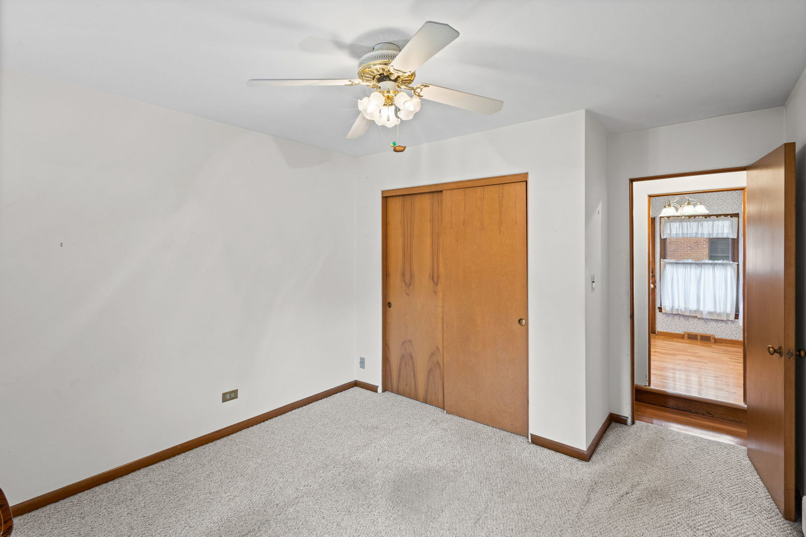 248 E Washington Boulevard Property Photo 23