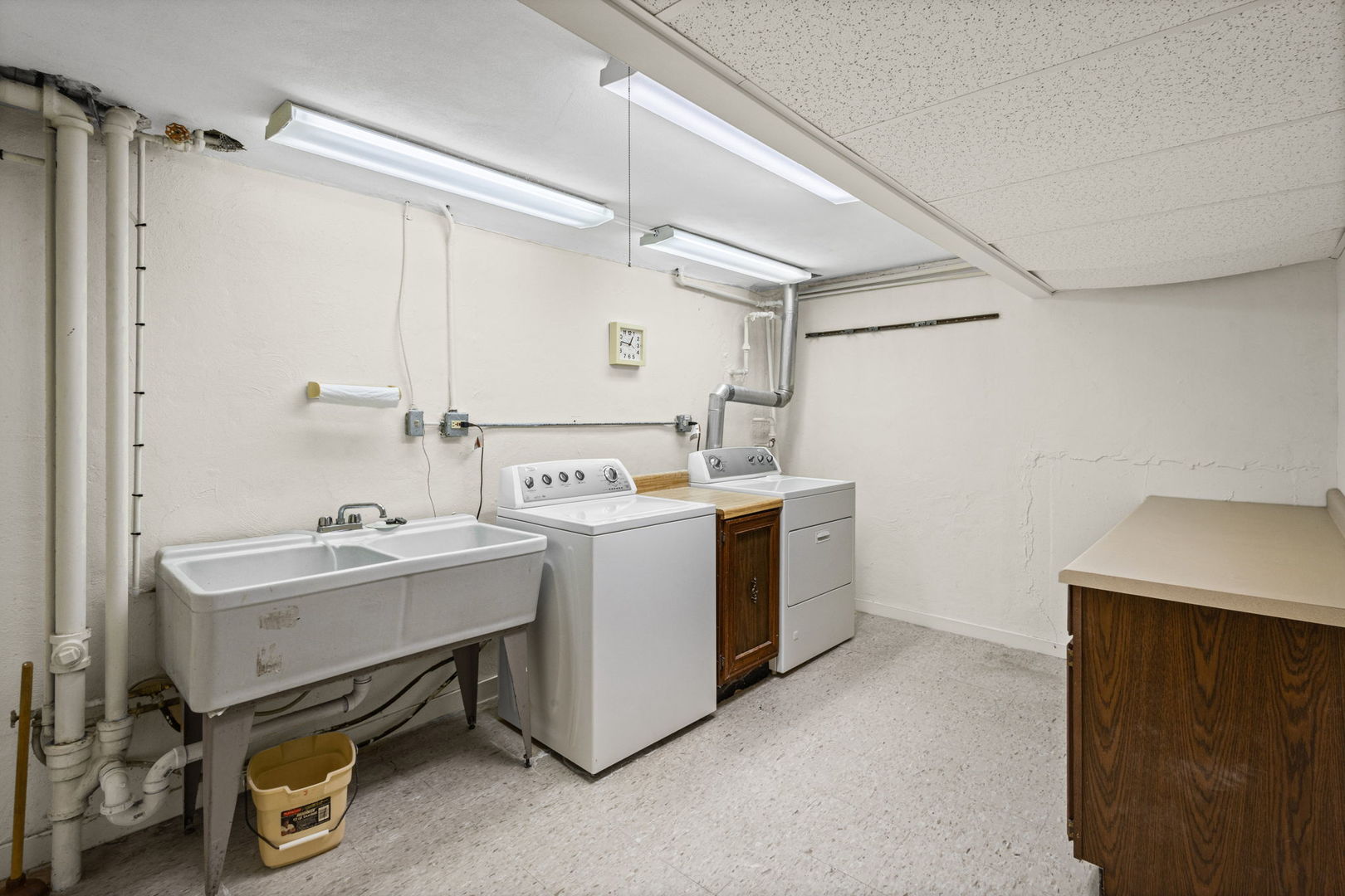 248 E Washington Boulevard Property Photo 34
