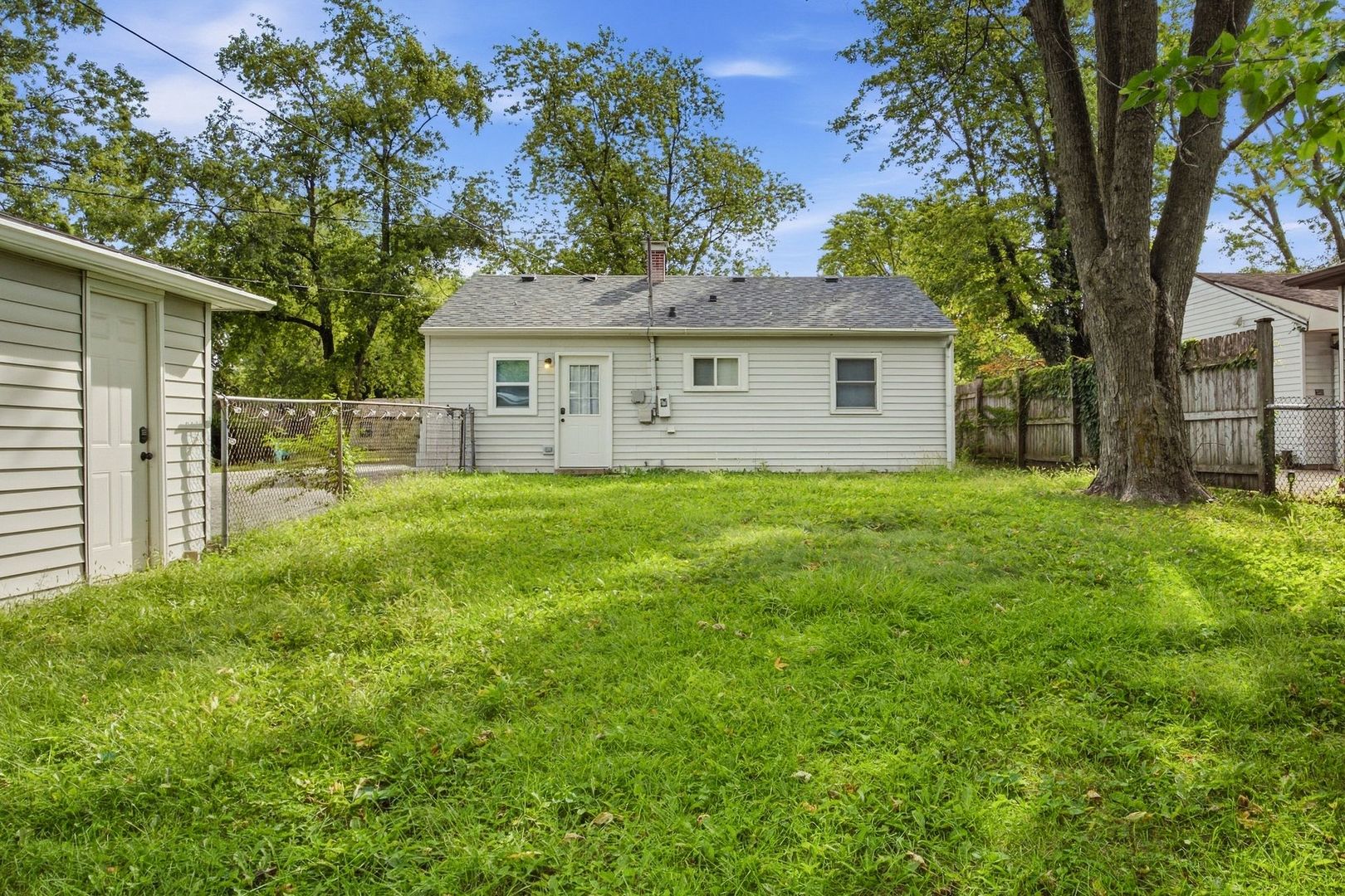 211 S Hammes Avenue Property Photo 15