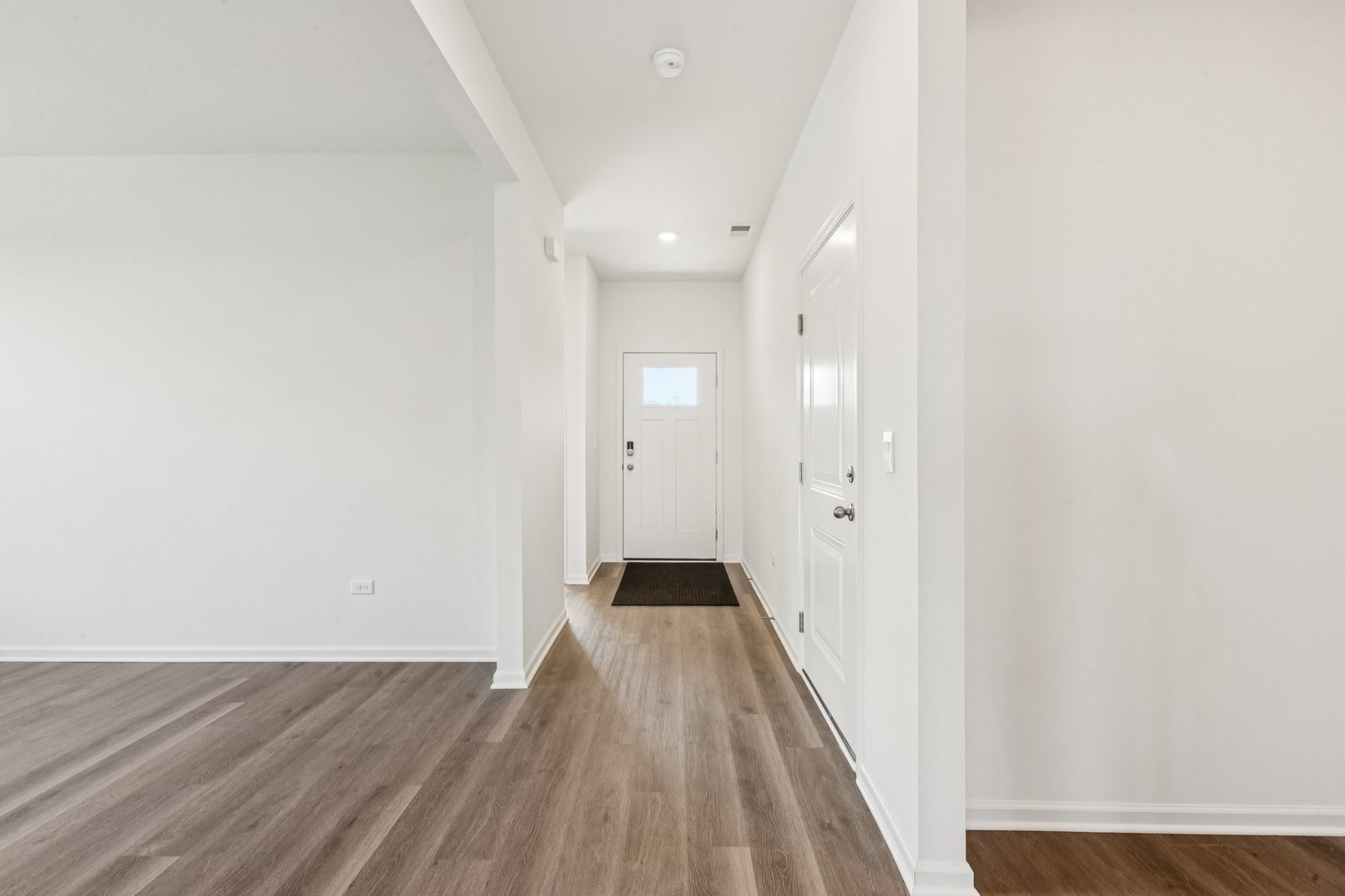 14608 S Azalia Circle Property Photo 3