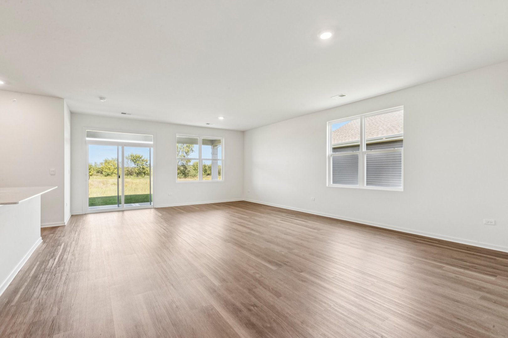 14608 S Azalia Circle Property Photo 7