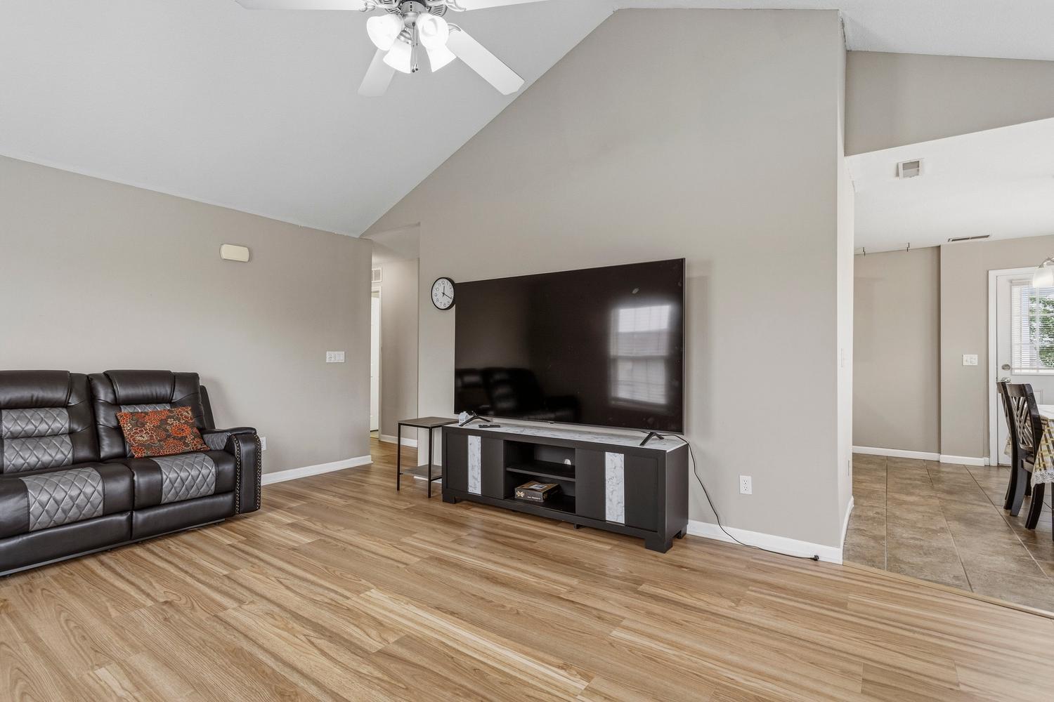 3722 Balcary Bay Property Photo 6