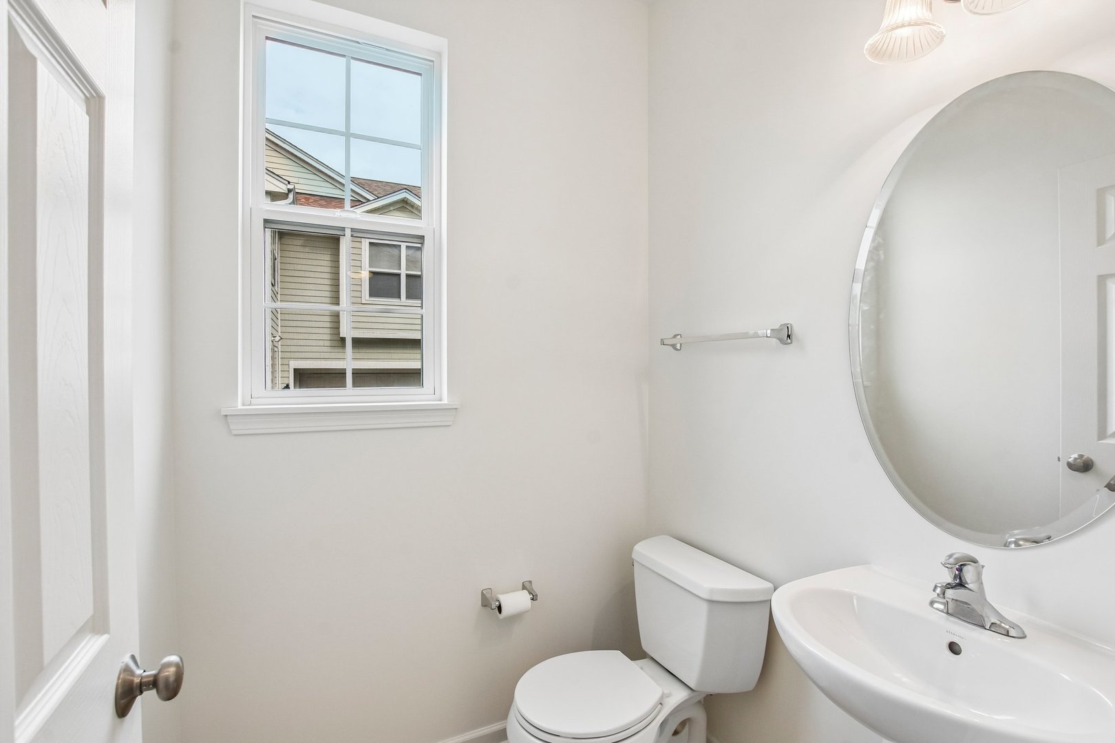 586 Wexford Drive Property Photo 12