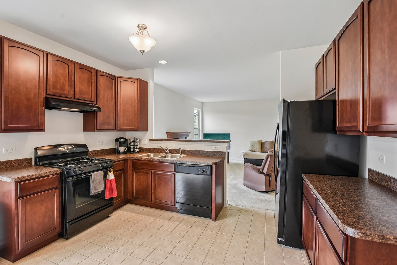 586 Wexford Drive Property Photo 15