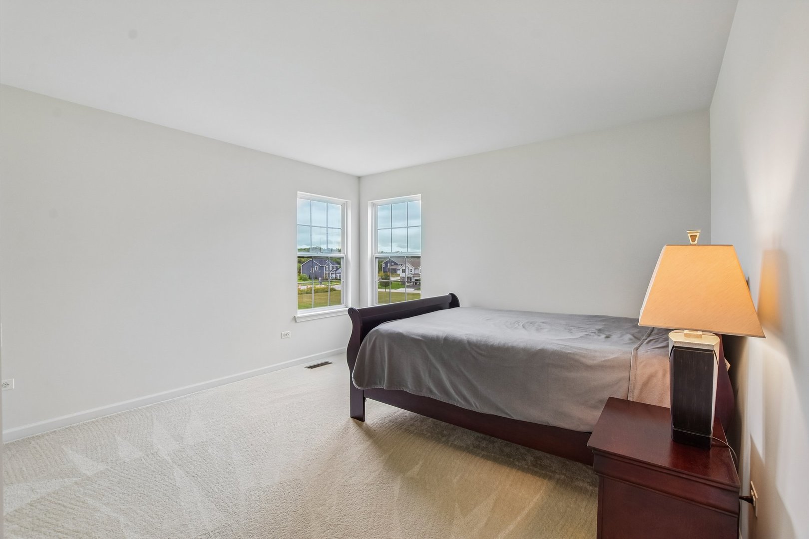 586 Wexford Drive Property Photo 25