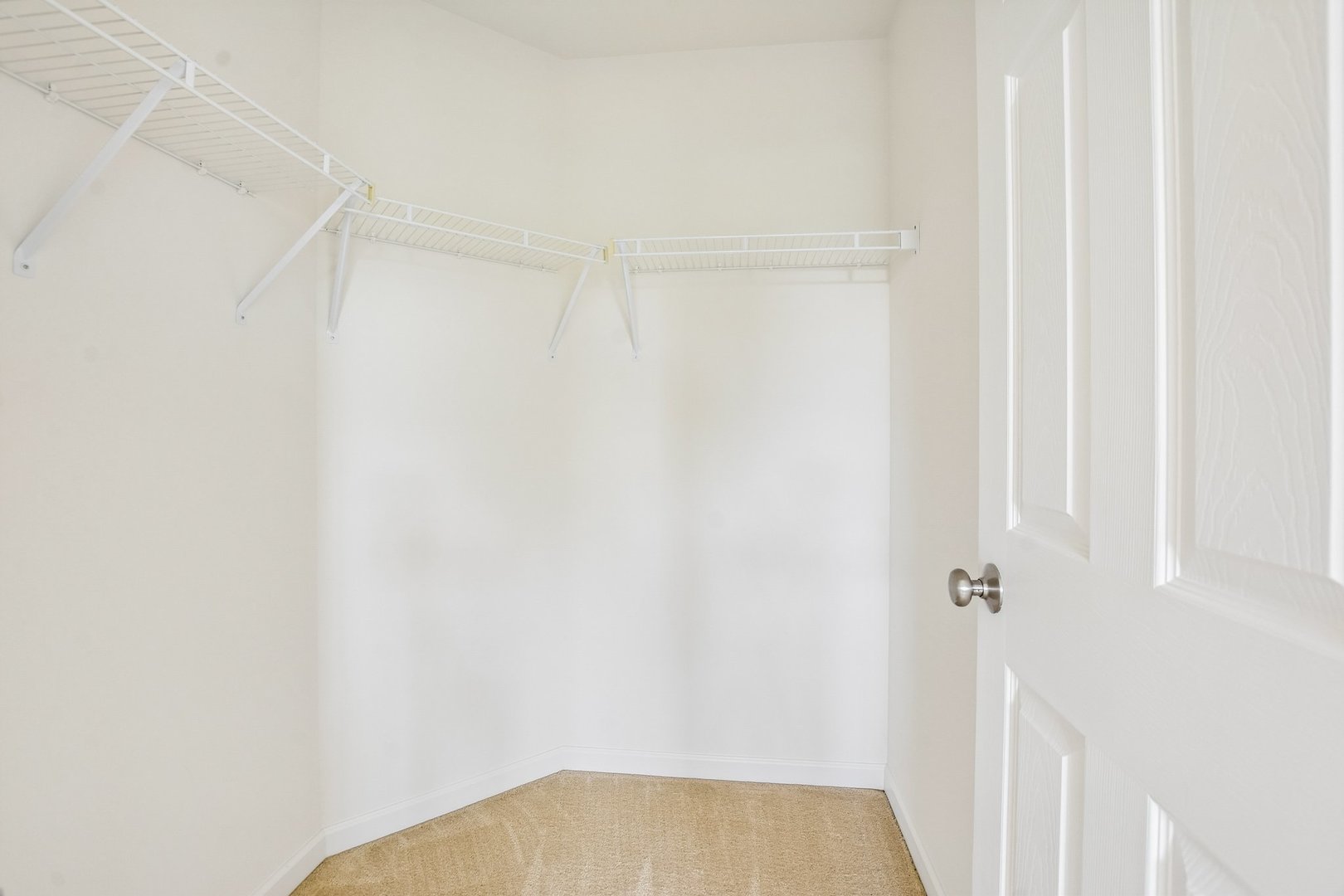 586 Wexford Drive Property Photo 31