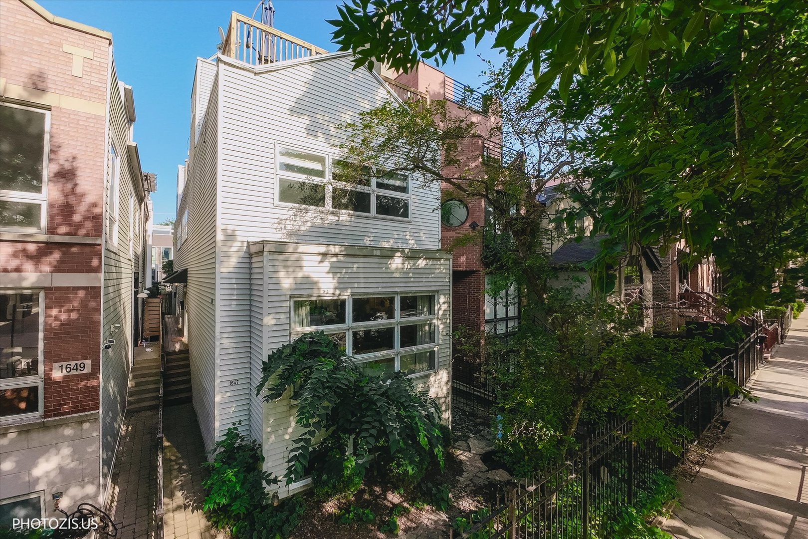 1647 N Winchester Avenue A Property Photo 1