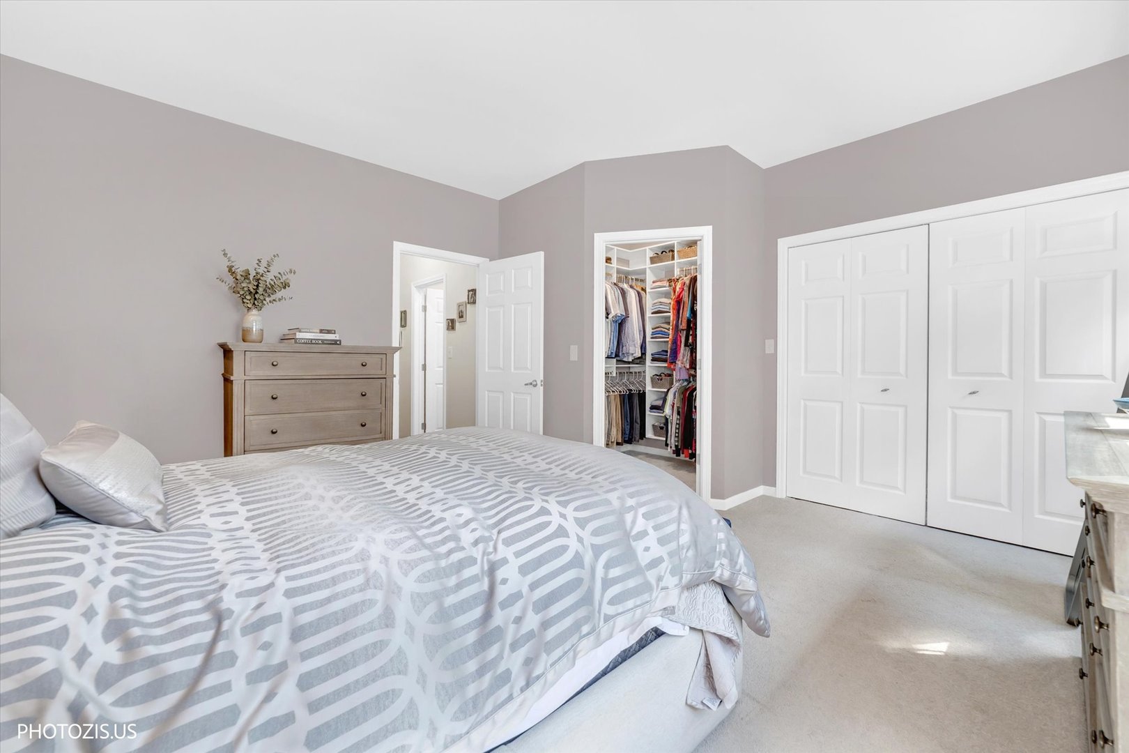 1647 N Winchester Avenue A Property Photo 20