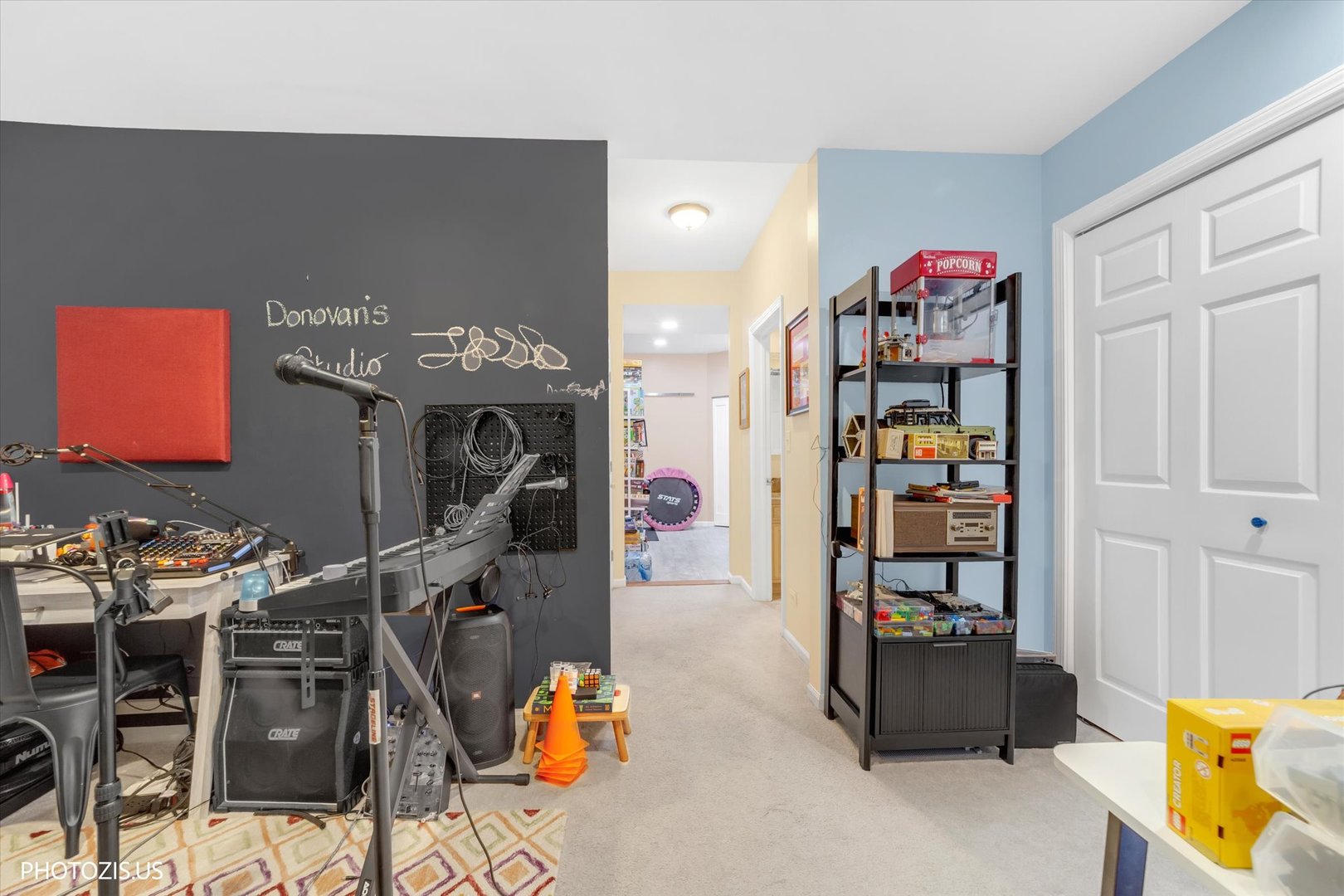 1647 N Winchester Avenue A Property Photo 34