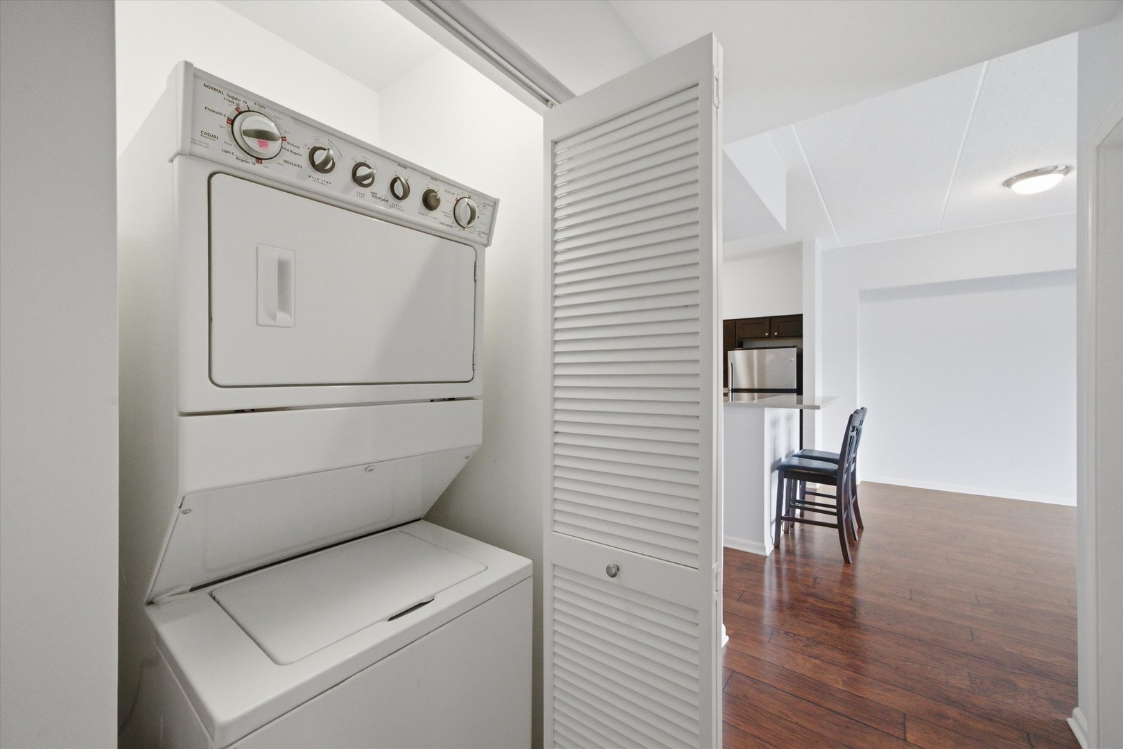 125 Lakeview Drive 604 Property Photo 23