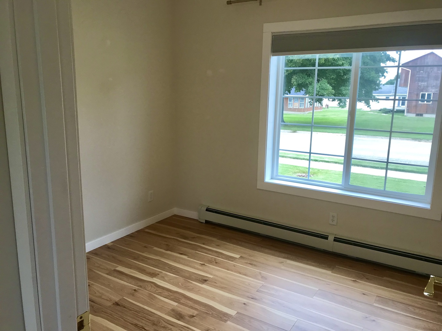 401 Oak Street Property Photo 15