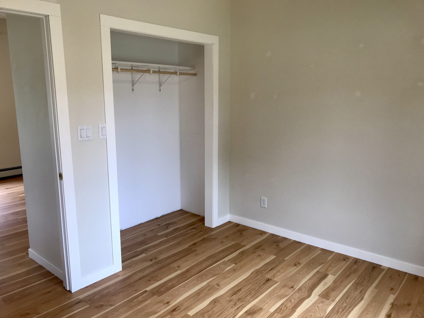 401 Oak Street Property Photo 16