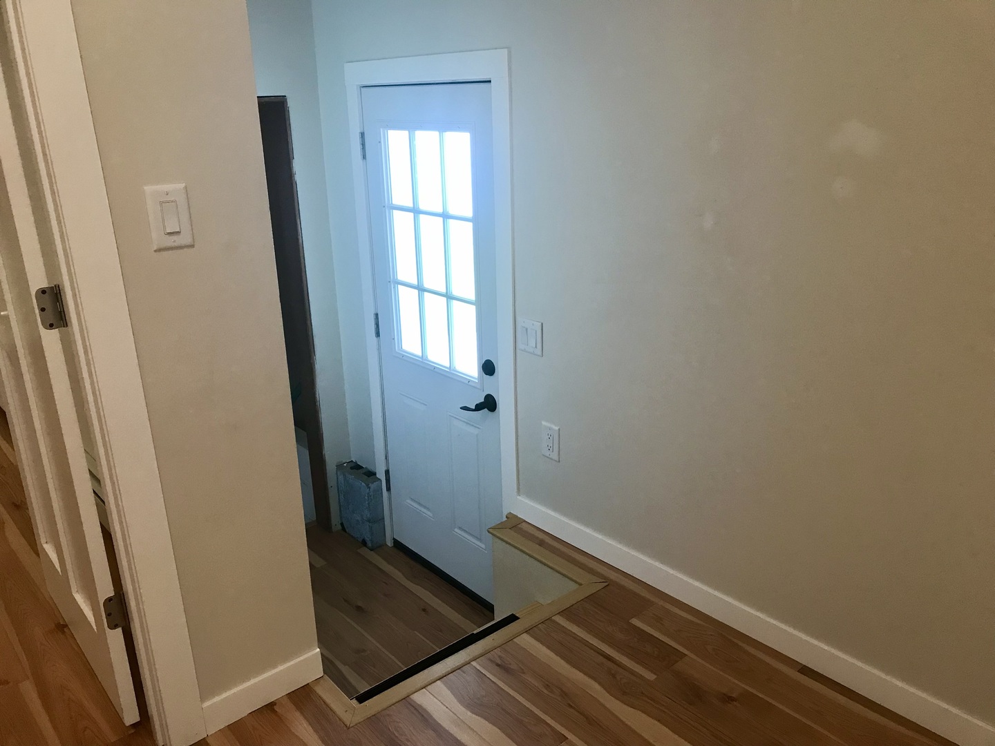 401 Oak Street Property Photo 17
