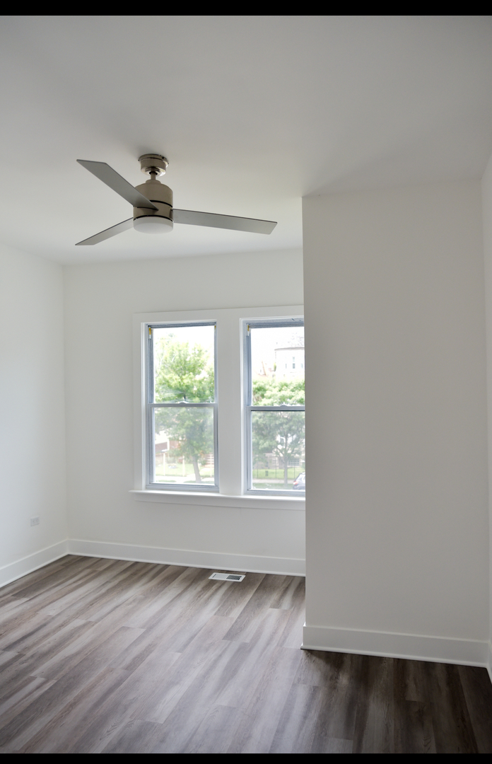 5843 S Indiana Avenue Property Photo 15
