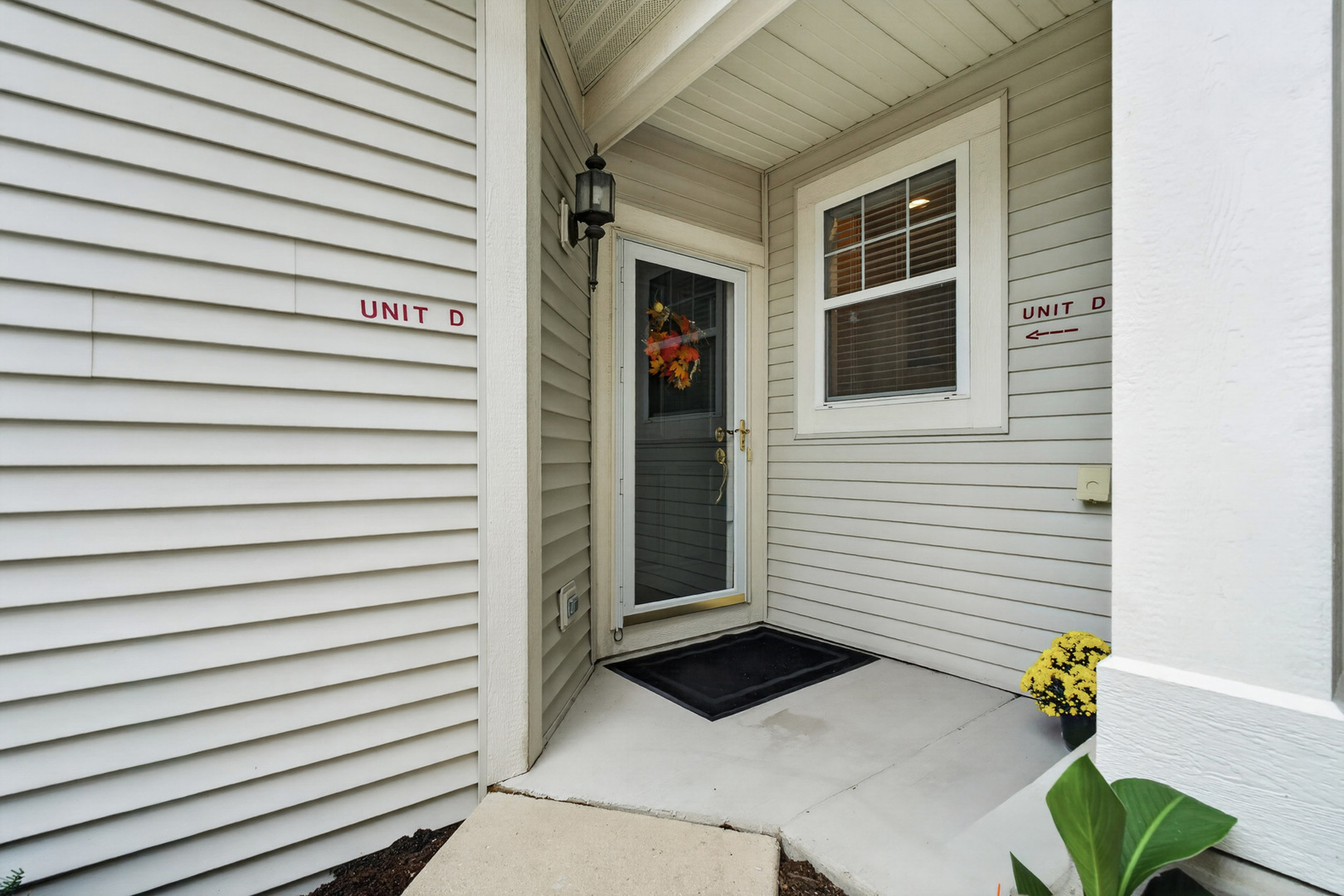 2815 Glacier Way D Property Photo 3
