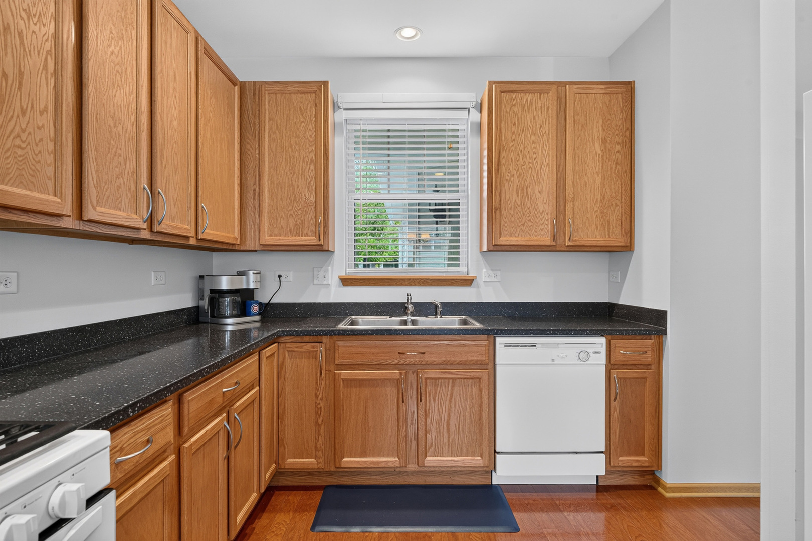2815 Glacier Way D Property Photo 13
