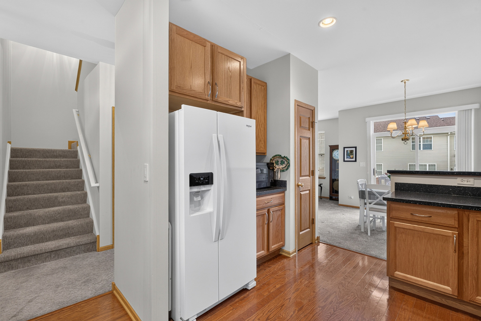 2815 Glacier Way D Property Photo 14