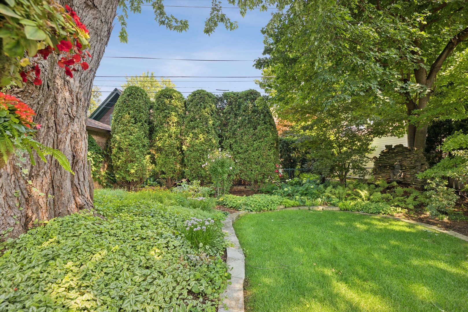 411 N Belmont Avenue Property Photo 43