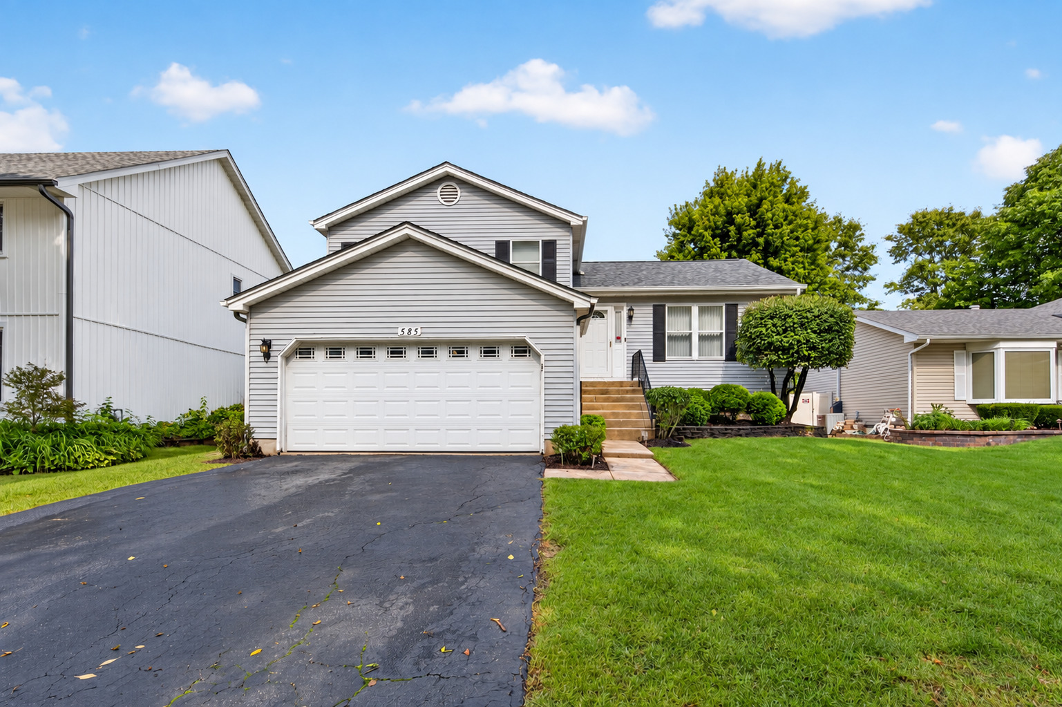 585 Beaconsfield Avenue Property Photo 1