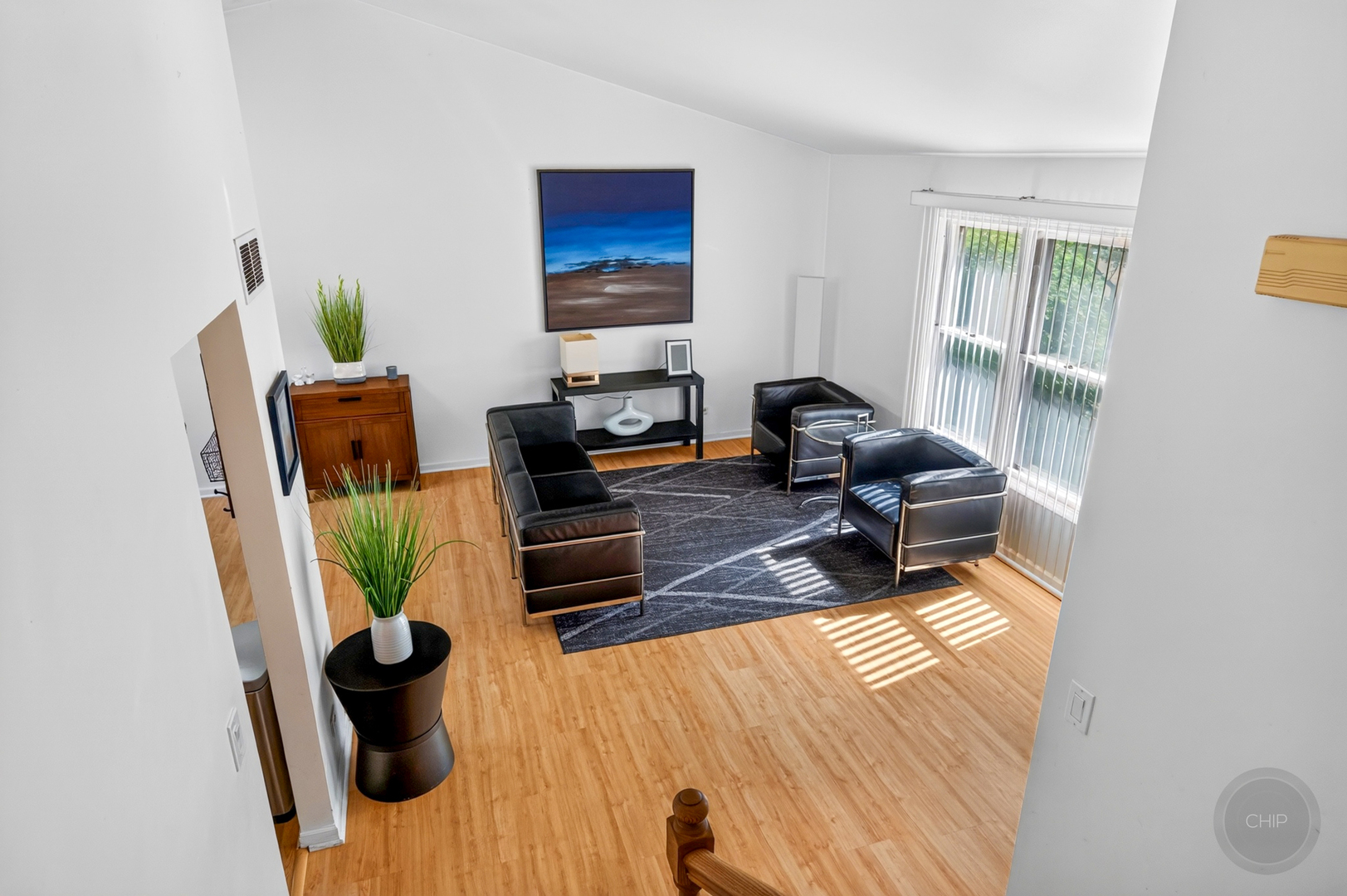 585 Beaconsfield Avenue Property Photo 10