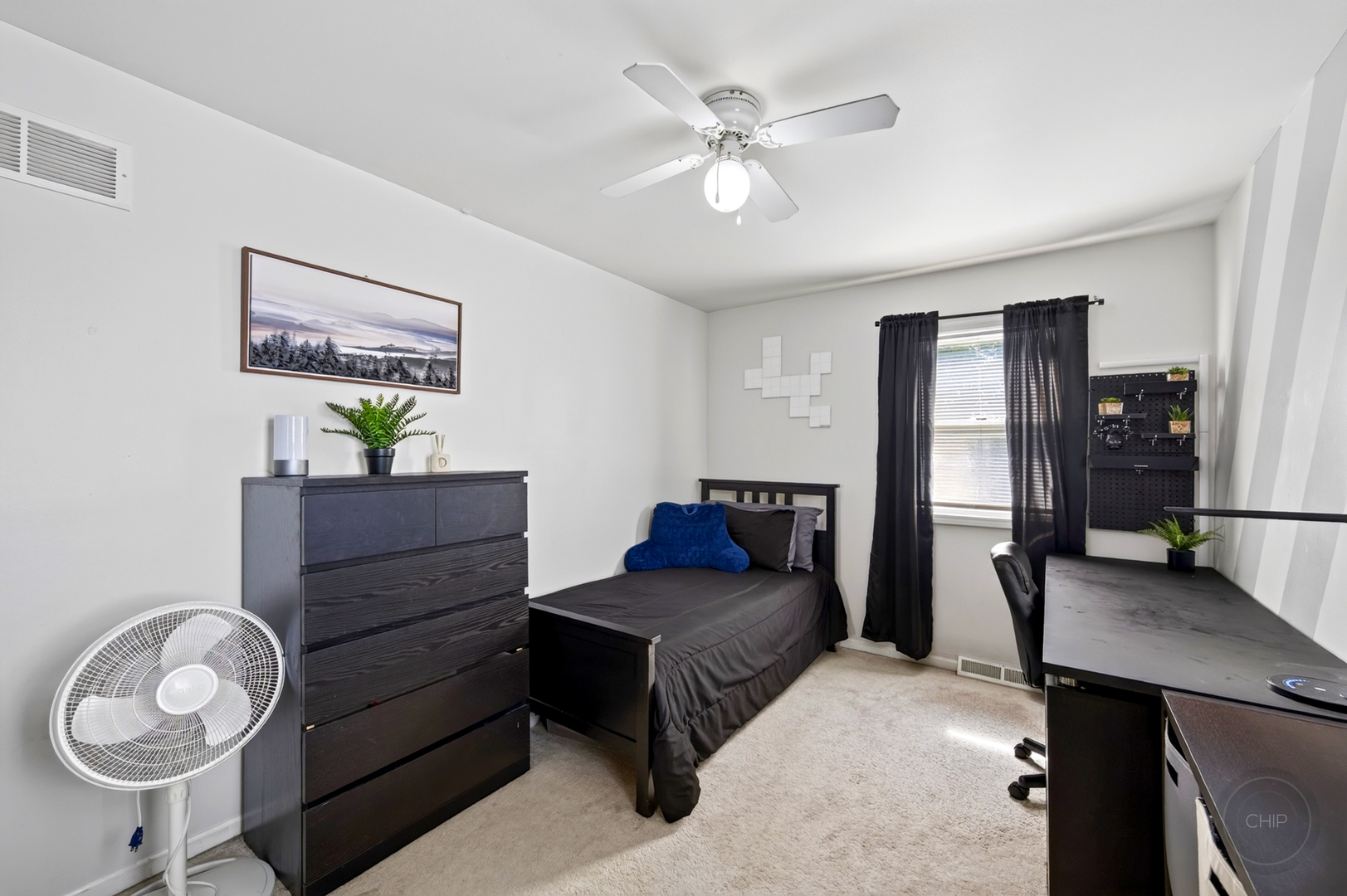 585 Beaconsfield Avenue Property Photo 14