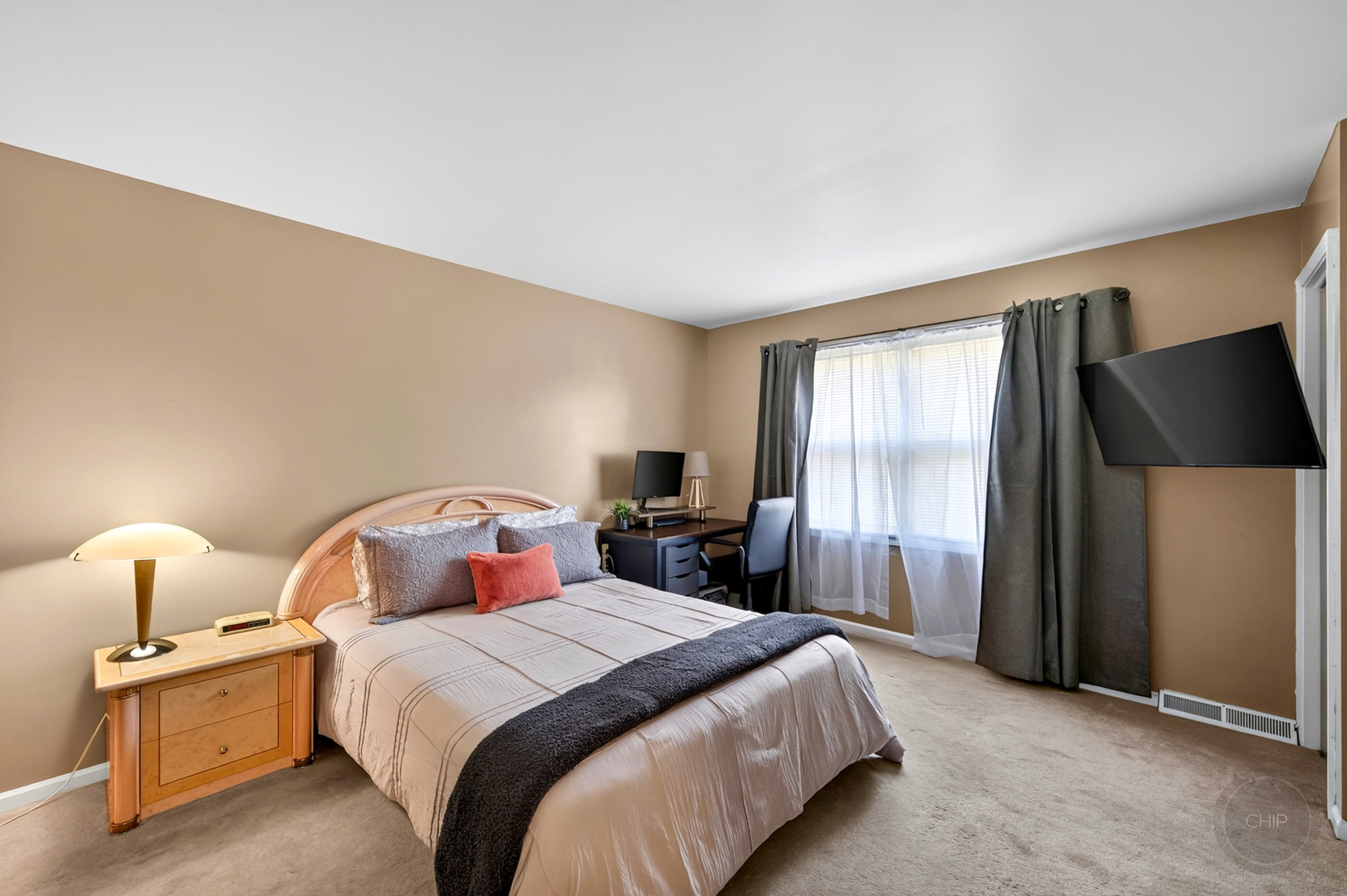 585 Beaconsfield Avenue Property Photo 15