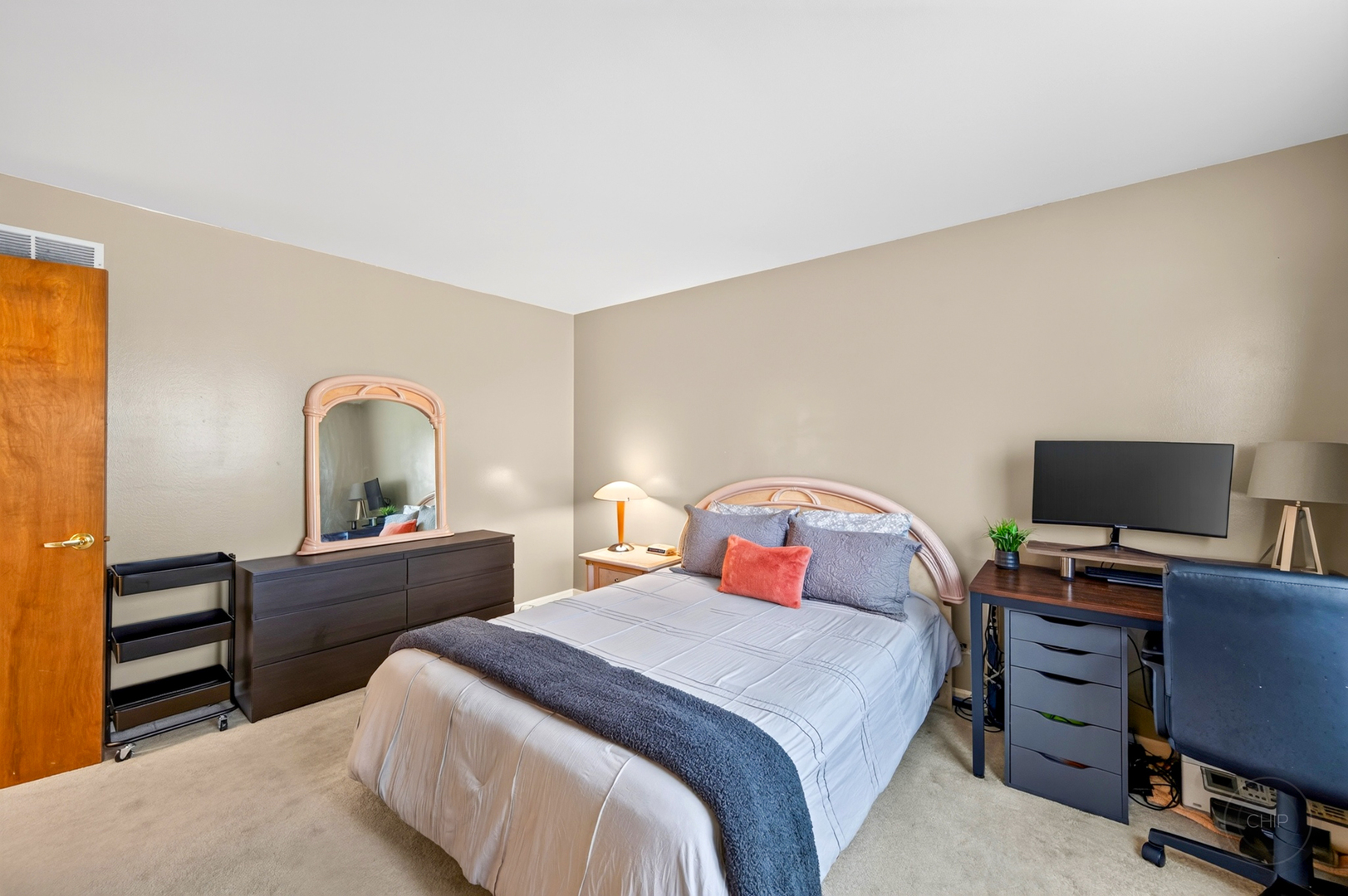 585 Beaconsfield Avenue Property Photo 16