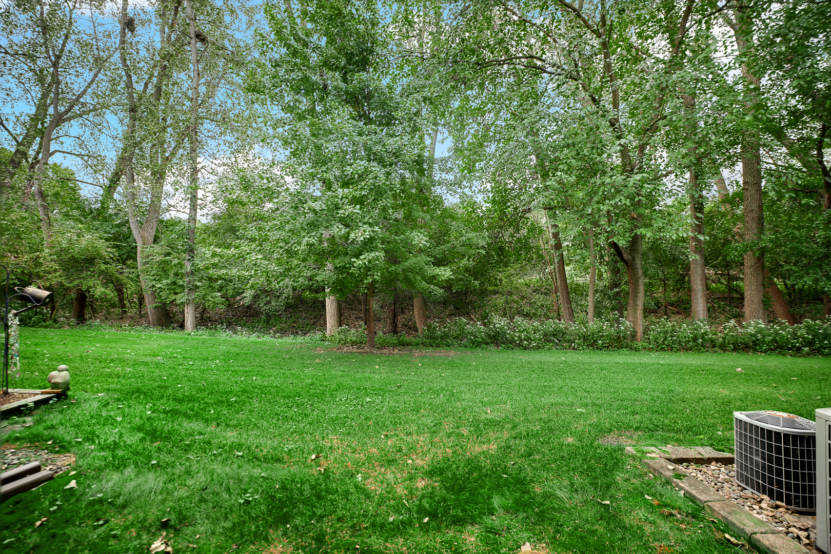 8225 Willow Drive 45b Property Photo 14