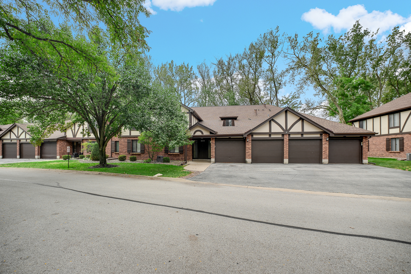 8225 Willow Drive 45b Property Photo 19