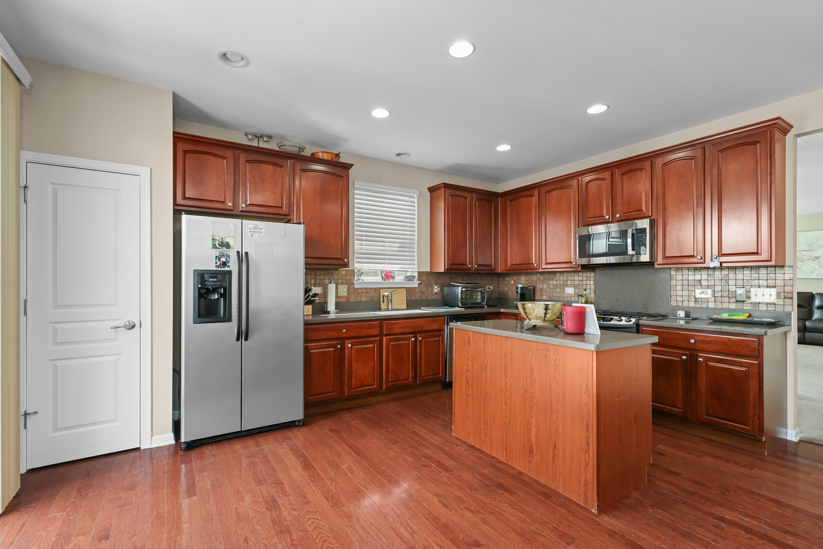 3114 Comstock Court Property Photo 4