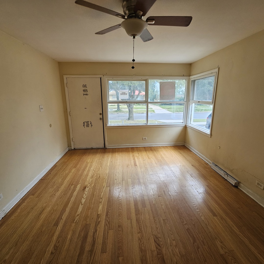 1444 Morris Avenue Property Photo 4
