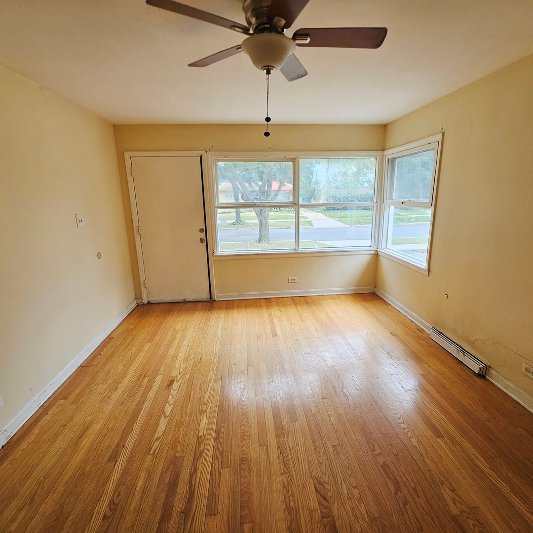 1444 Morris Avenue Property Photo 5