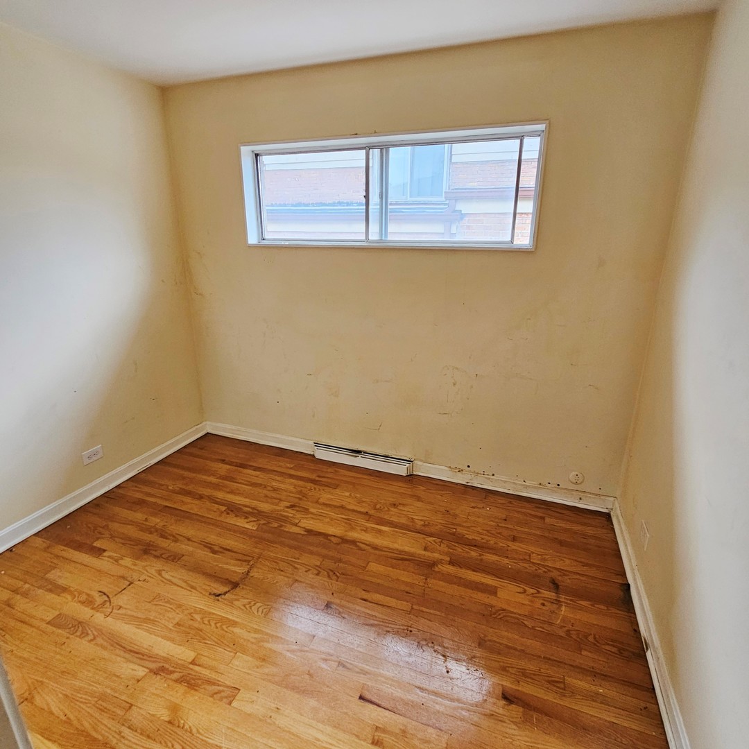 1444 Morris Avenue Property Photo 6