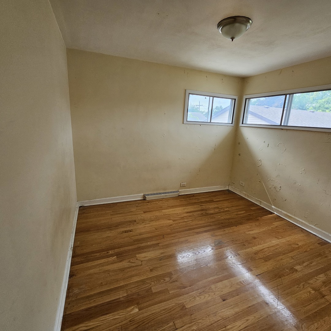 1444 Morris Avenue Property Photo 7
