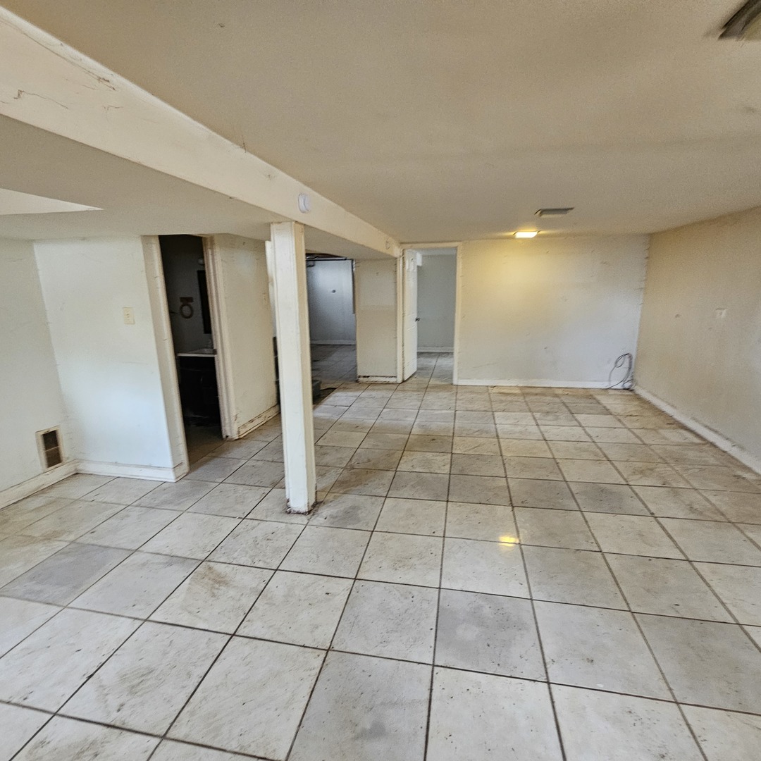 1444 Morris Avenue Property Photo 13