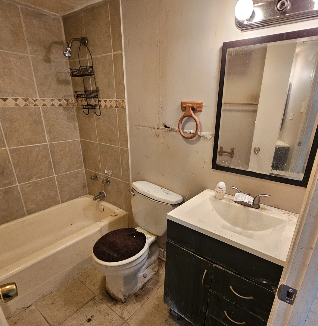 1444 Morris Avenue Property Photo 14