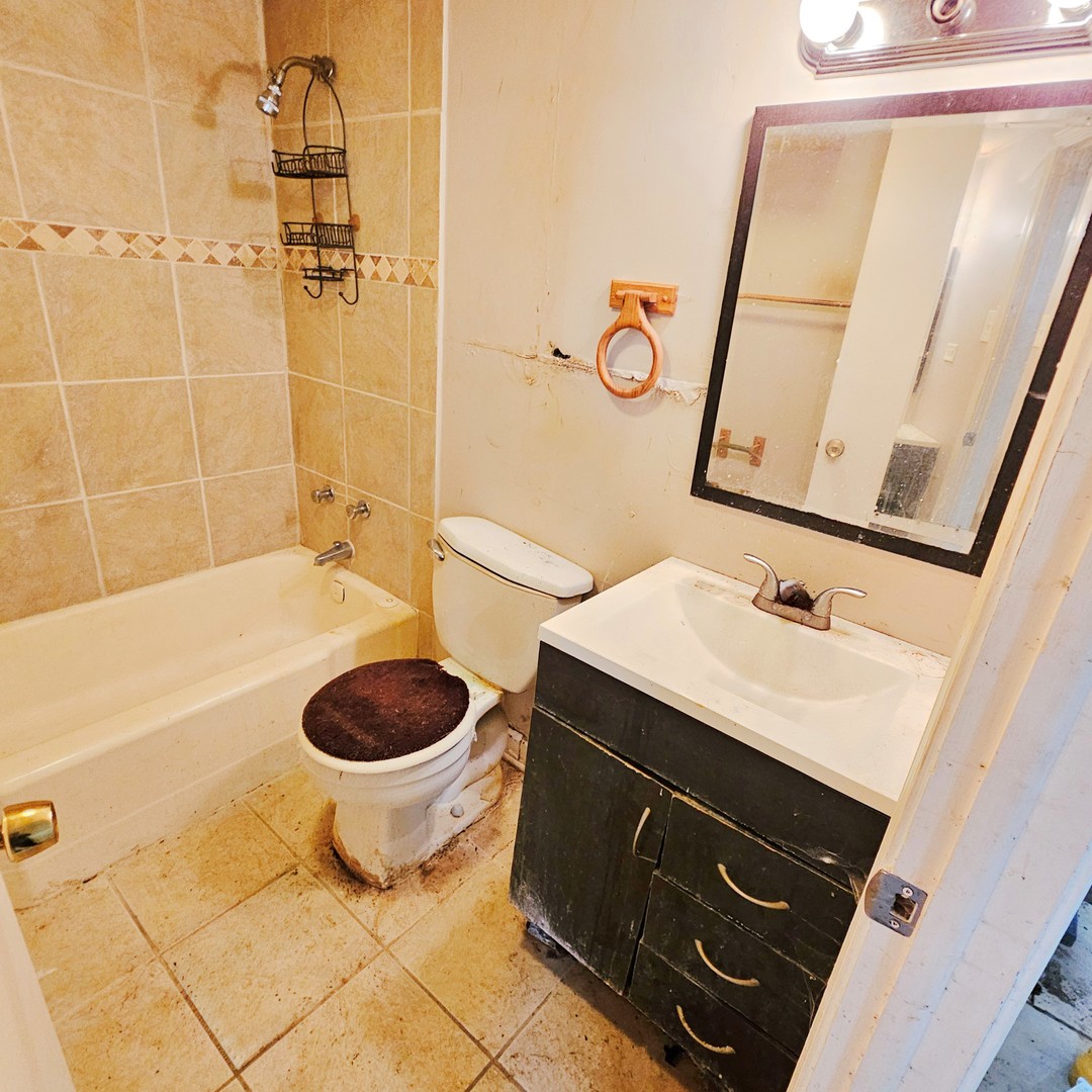 1444 Morris Avenue Property Photo 14