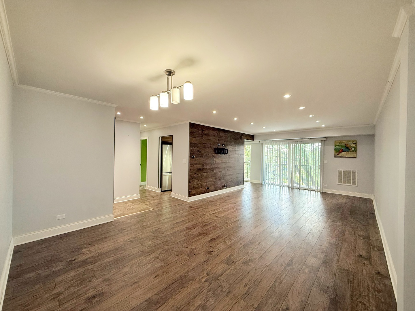 502 W Huntington Commons Road 438 Property Photo 14