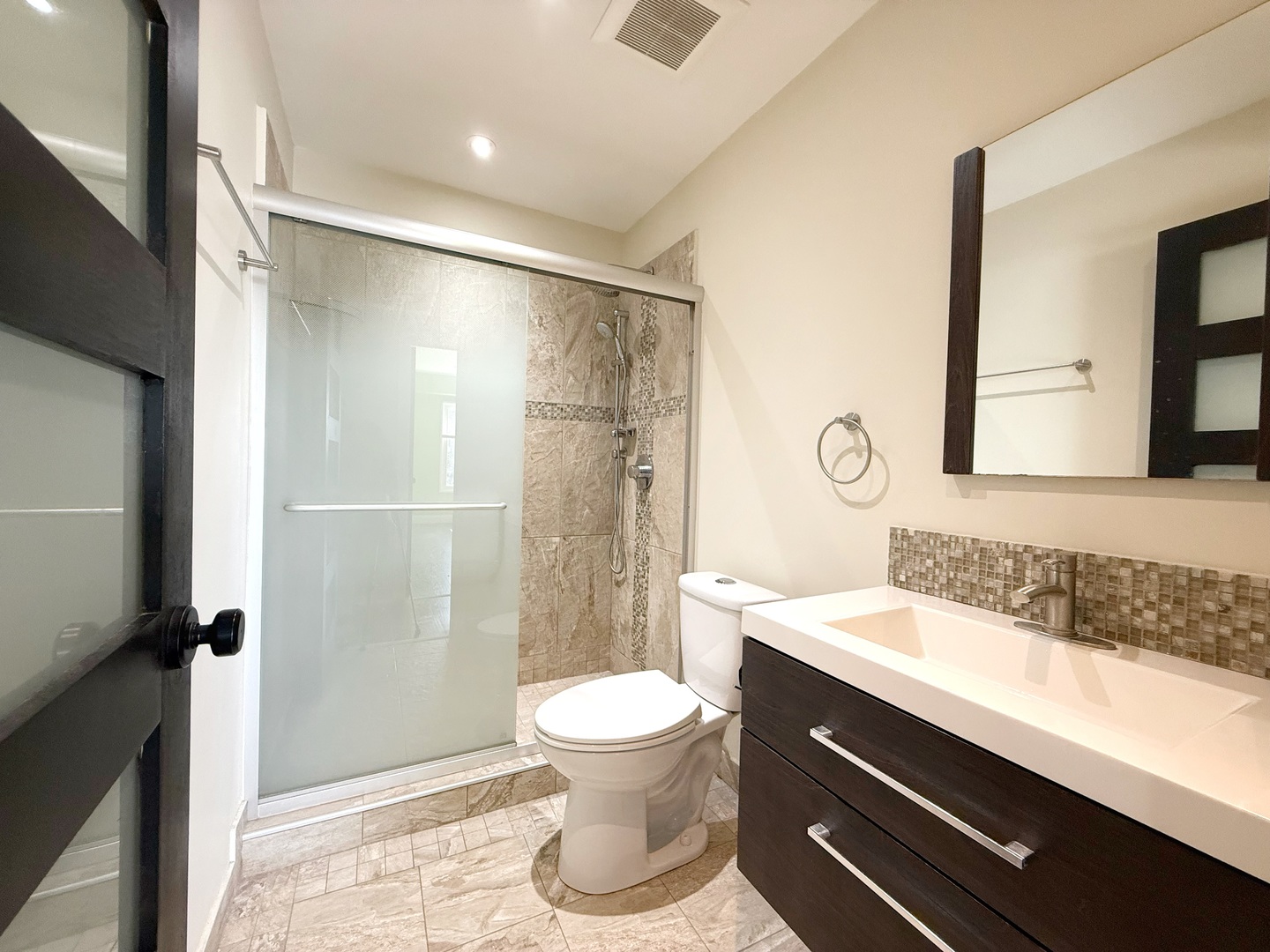 502 W Huntington Commons Road 438 Property Photo 16