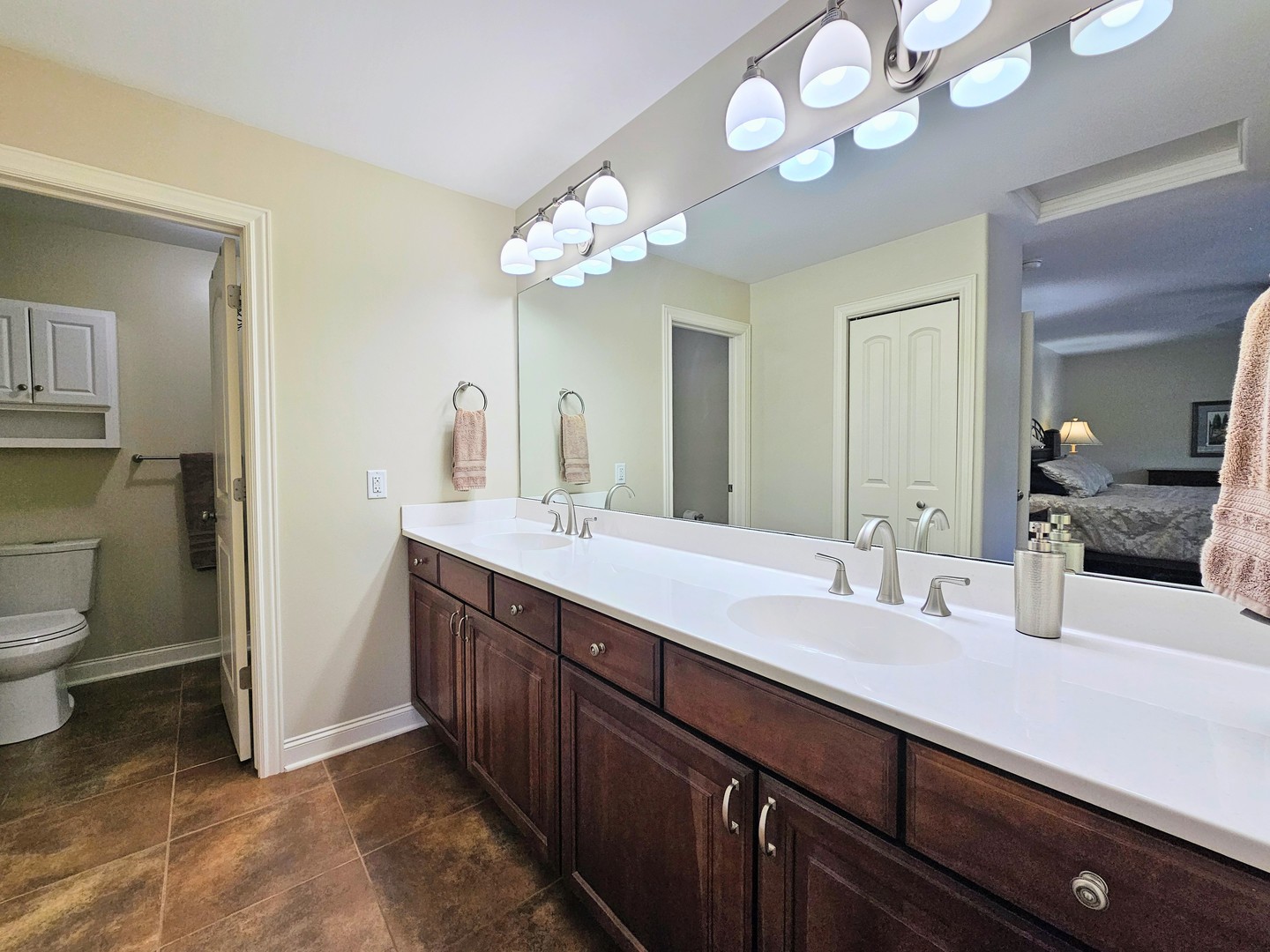 3402 N Bell School Road Property Photo 19
