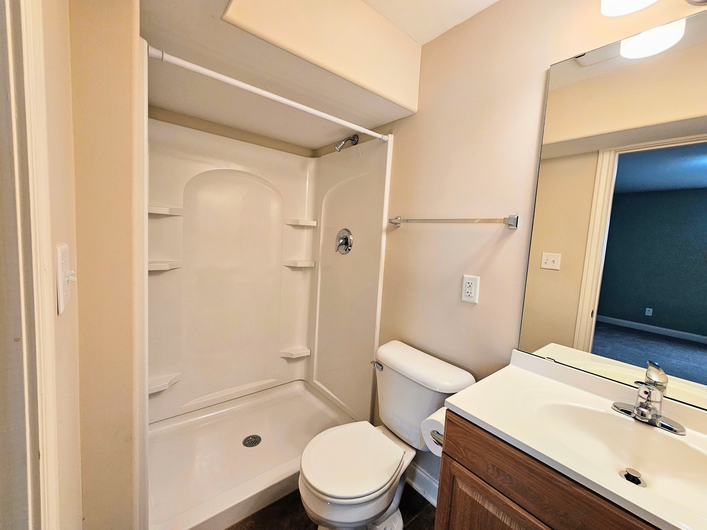 3402 N Bell School Road Property Photo 32
